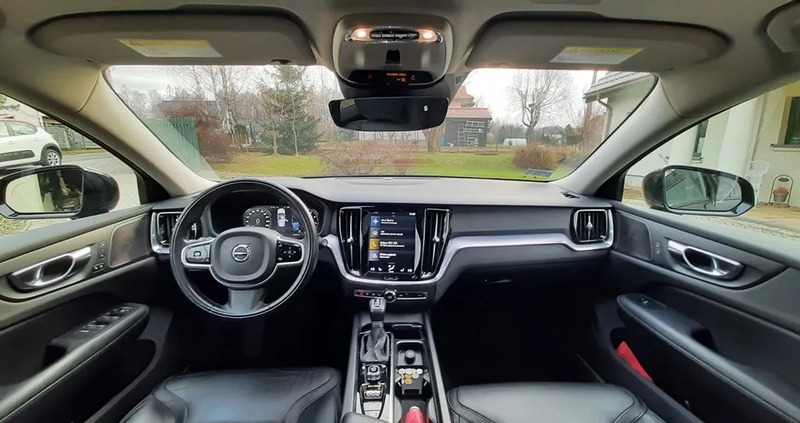 Volvo V60 Cross Country cena 119900 przebieg: 64800, rok produkcji 2020 z Biała małe 667